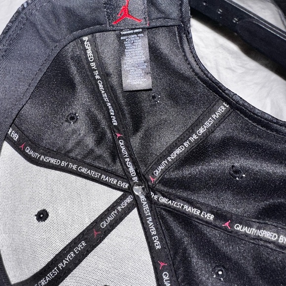 *****SOLD******Jordan 3 elephant print “infrared” NWT - Picture 4 of 4